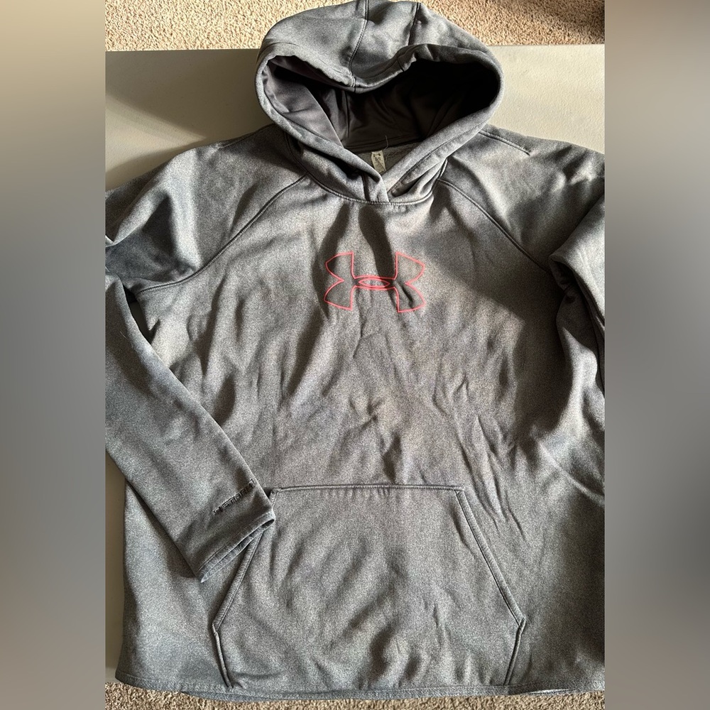Women’s Large Under Armour Hooded Sweatshirt
